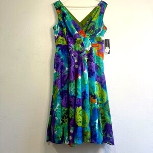 Jones Vibrant Multicolor Sleeveless Dress w/ V-neck, side zipper. Sz 14. NWT.